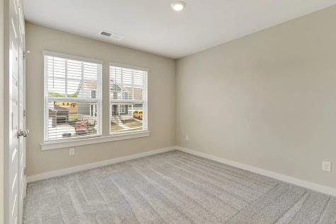 861 Nightingale Avenue Hendersonville TN 37075