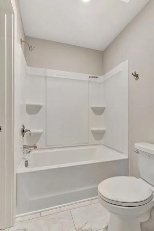 861 Nightingale Avenue Hendersonville TN 37075