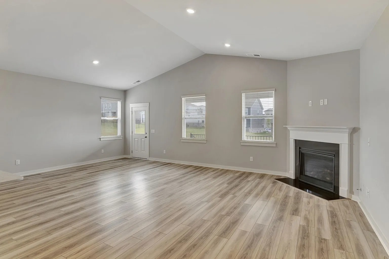861 Nightingale Avenue Hendersonville TN 37075