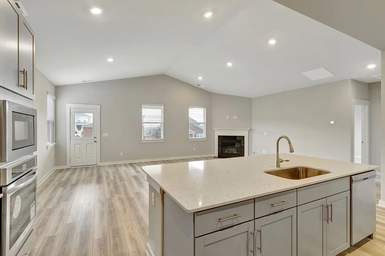 861 Nightingale Avenue Hendersonville TN 37075