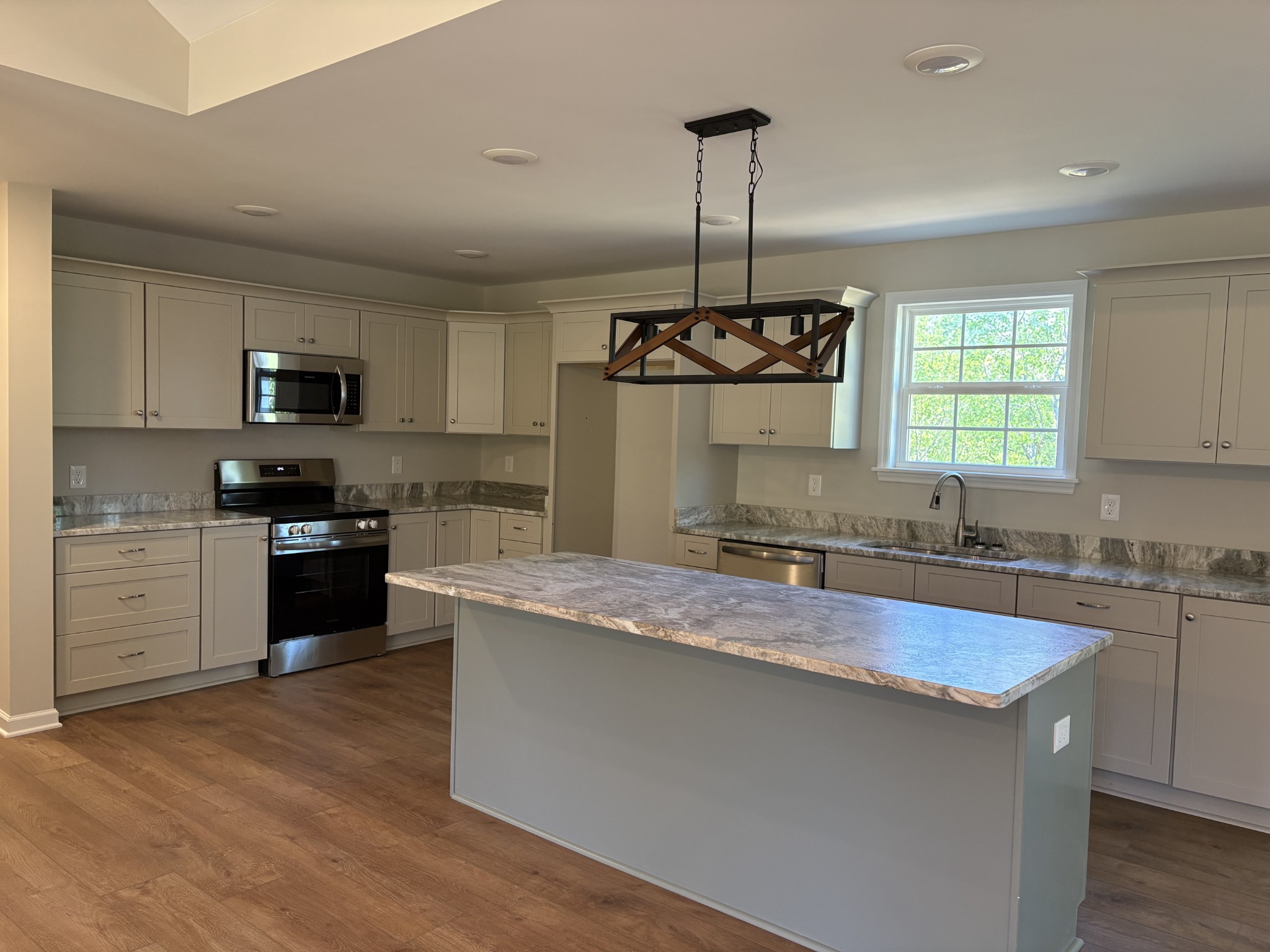 123 Crestview Drive Lewisburg TN 37091