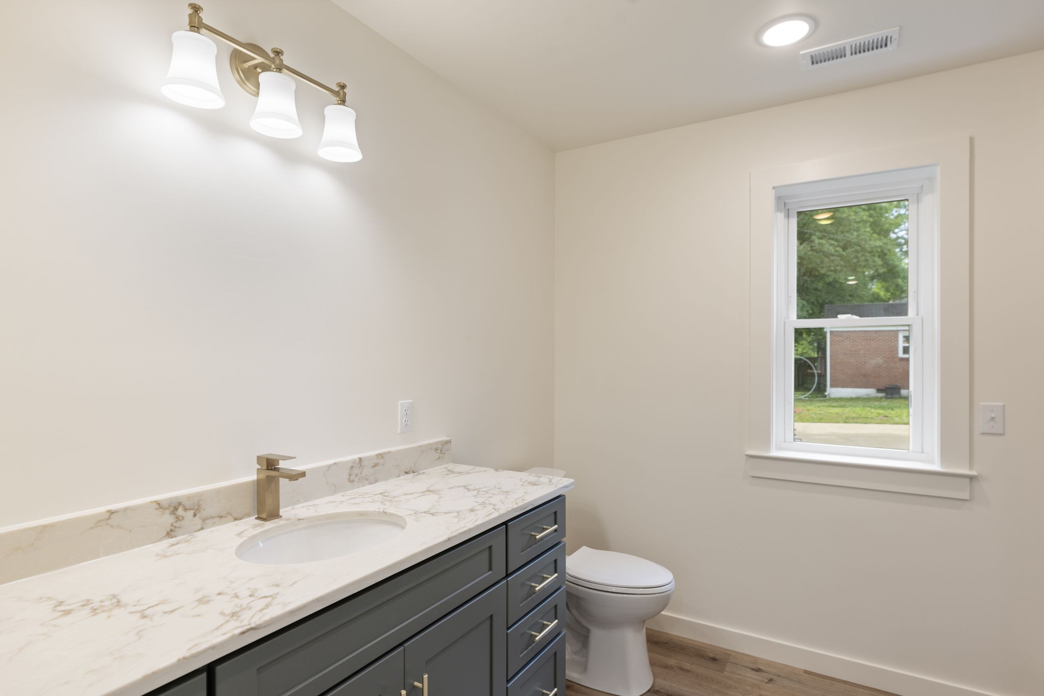 97 Barnwell Avenue Centerville TN 37033