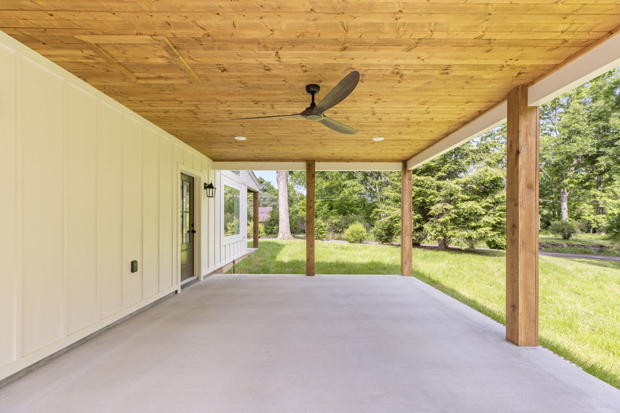 97 Barnwell Avenue Centerville TN 37033