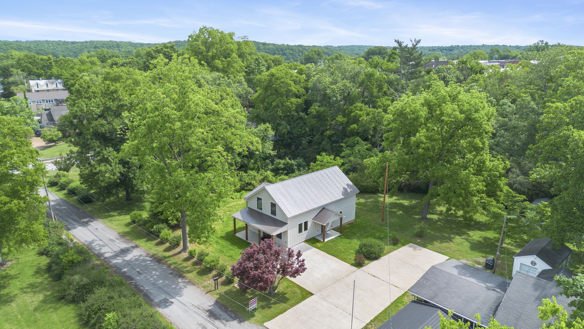 97 Barnwell Avenue Centerville TN 37033
