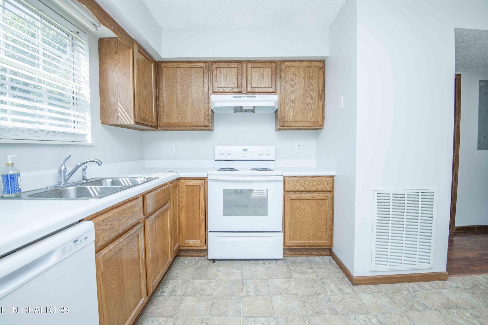 7910 Gray Heights Way Knoxville TN 37938