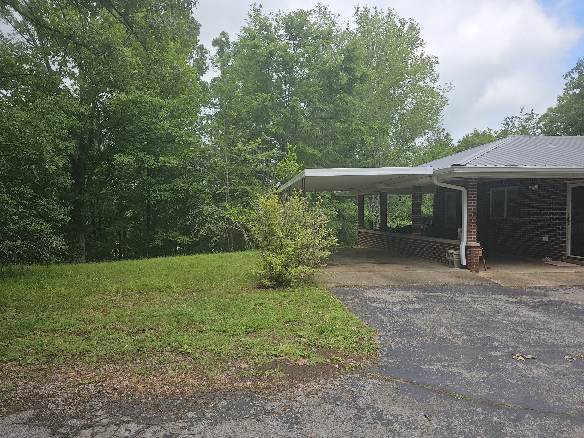 781 Highway 13, S Waverly TN 37185