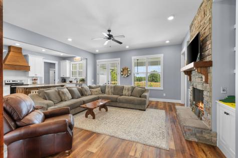 1225 Collins Lane Huntland TN 37345