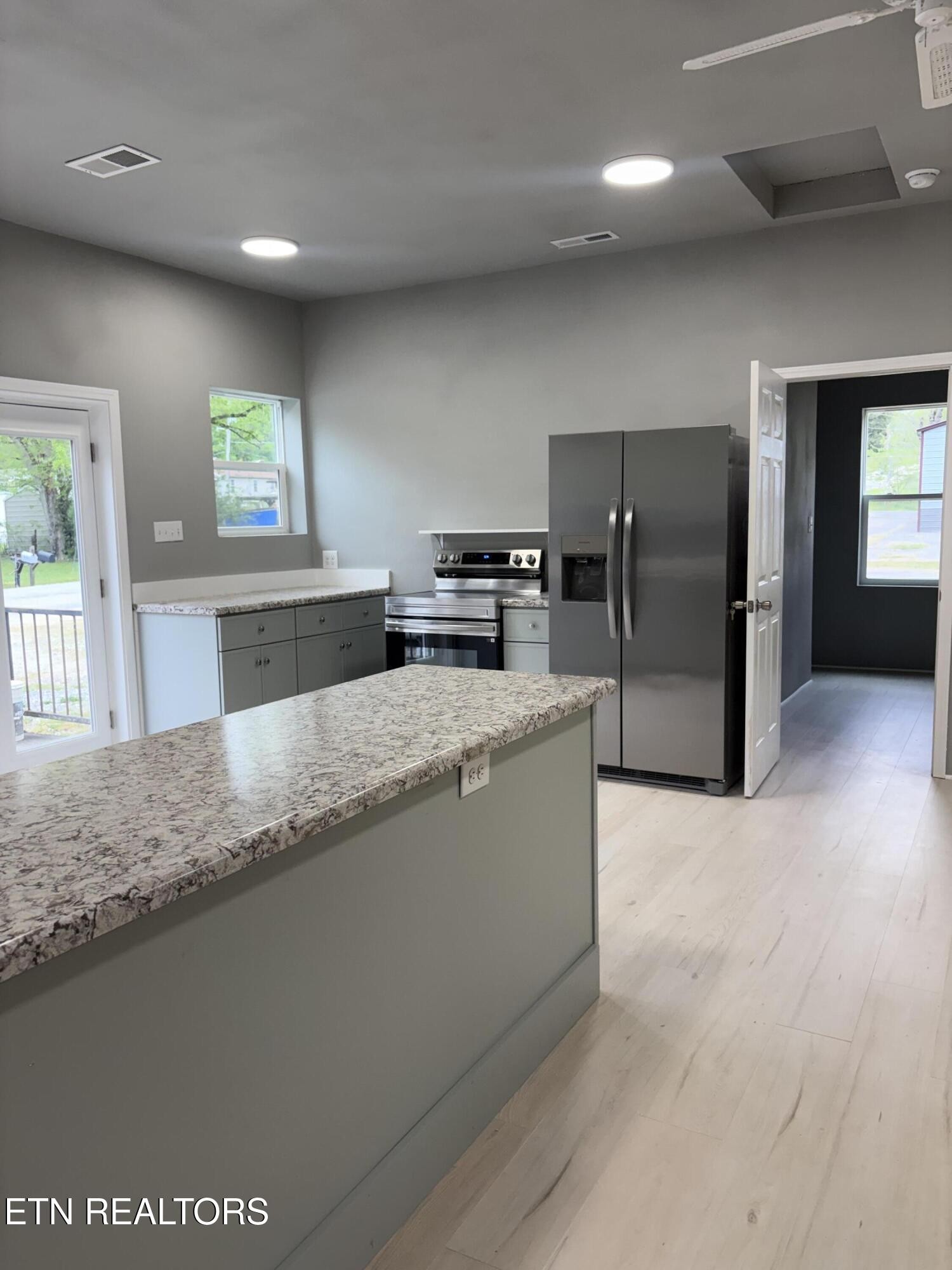 415 Woody Avenue Harriman TN 37748