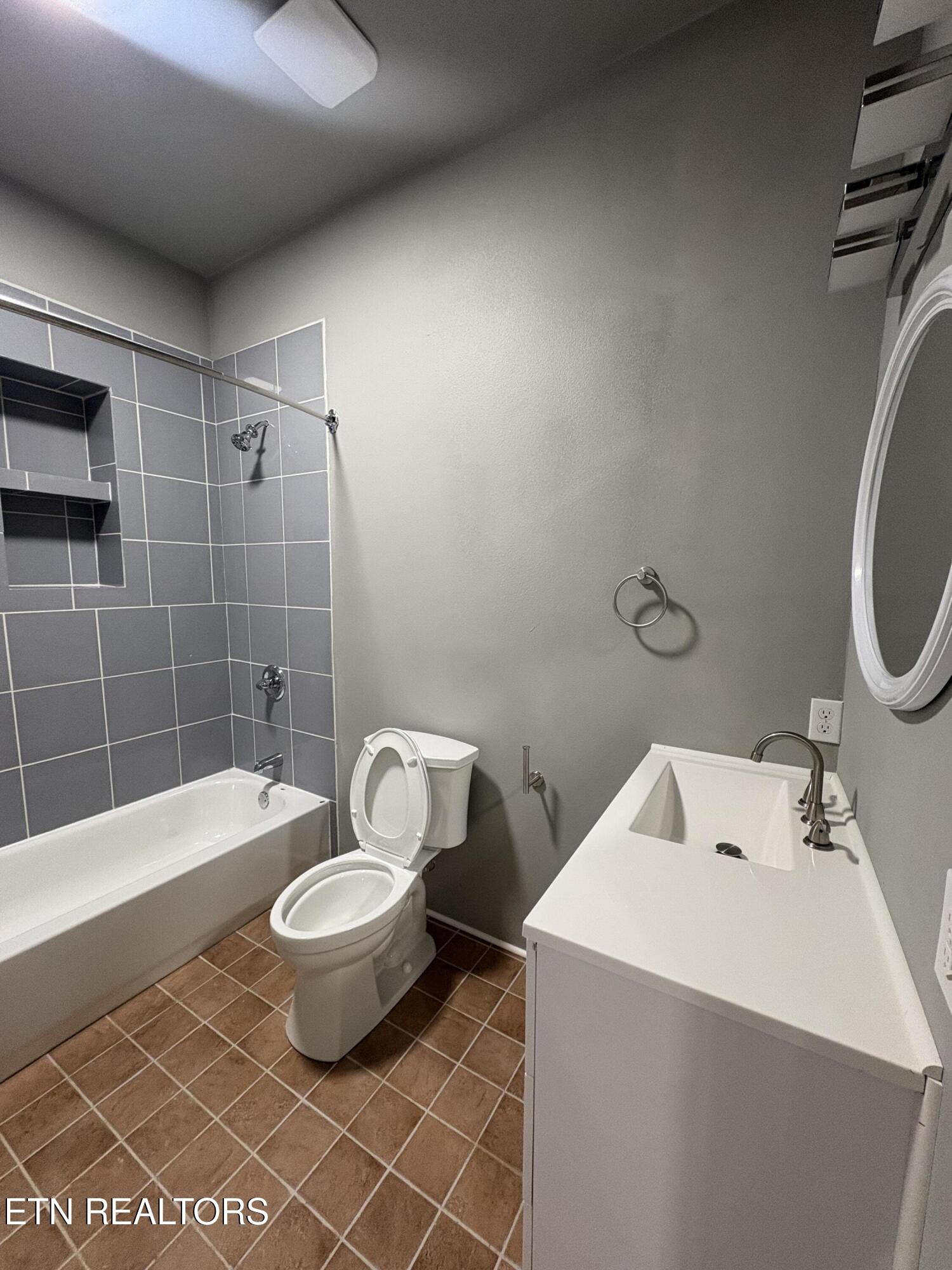 415 Woody Avenue Harriman TN 37748
