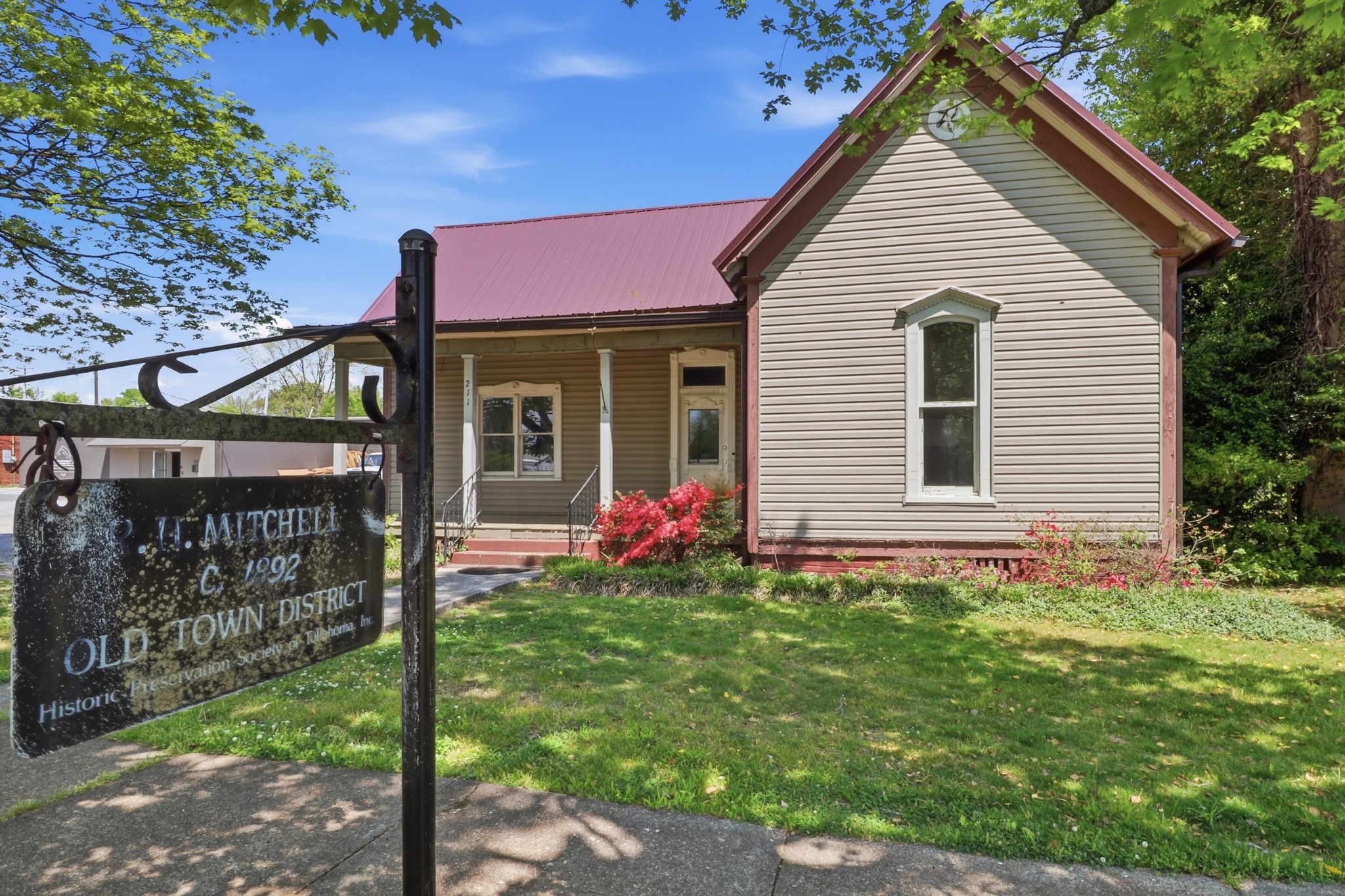 211 SE Atlantic Street Tullahoma TN 37388