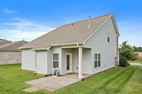 341 Lola Lane Cottontown TN 37048