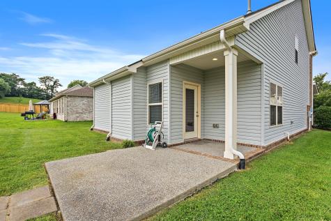 341 Lola Lane Cottontown TN 37048