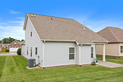 341 Lola Lane Cottontown TN 37048