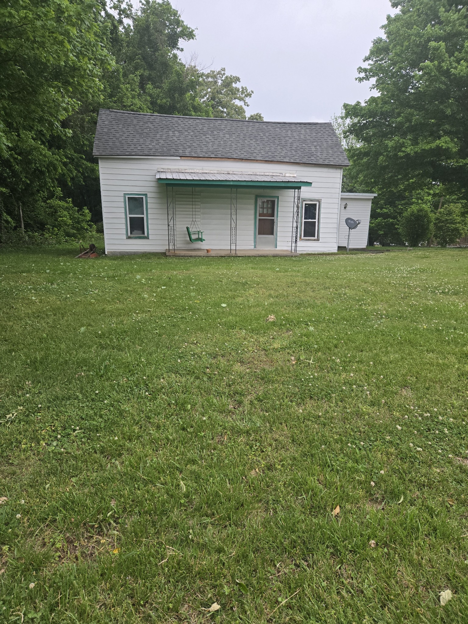 995 Railroad Street Burns TN 37029