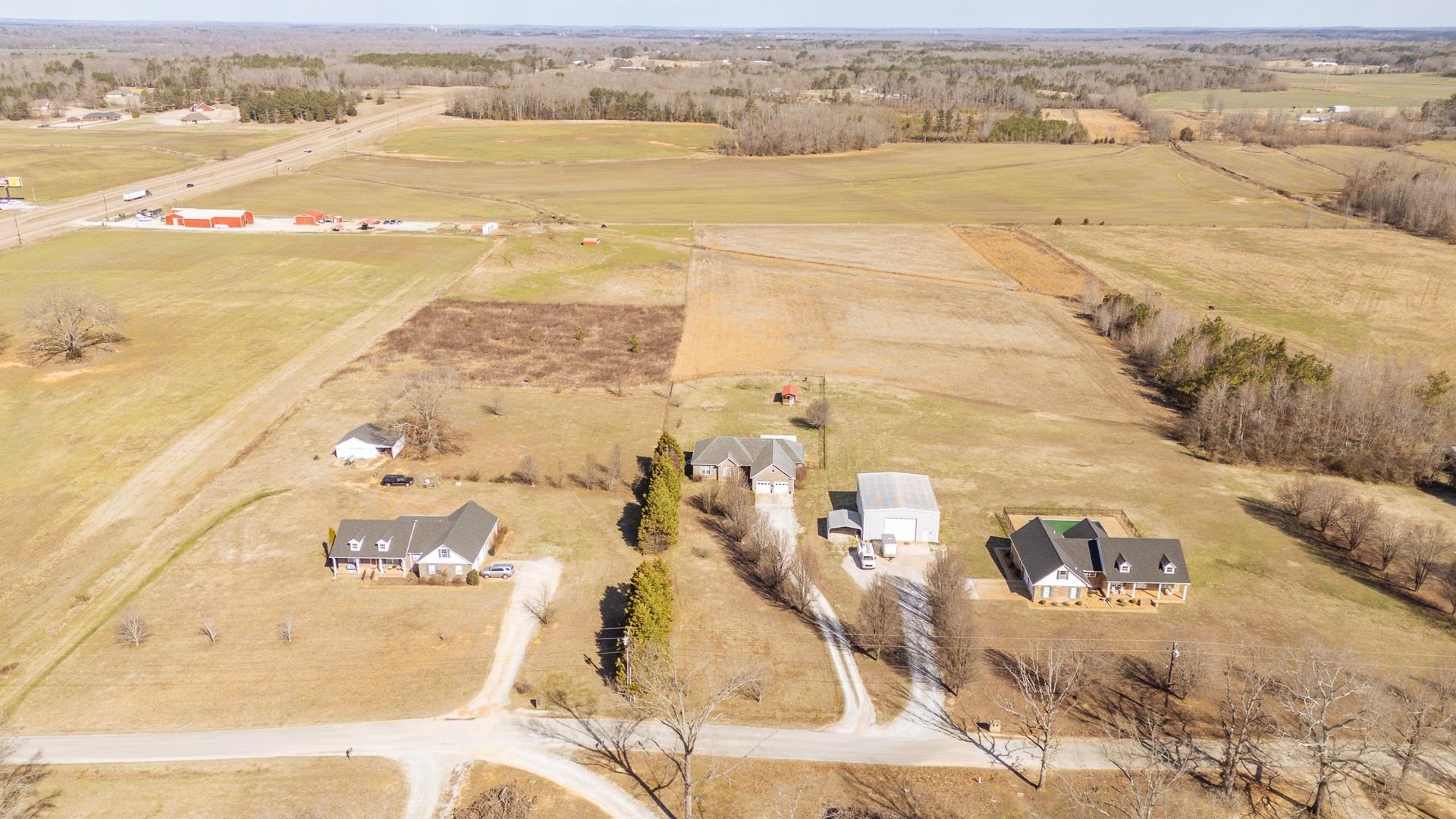 185 Leath Lane Finger TN 38334