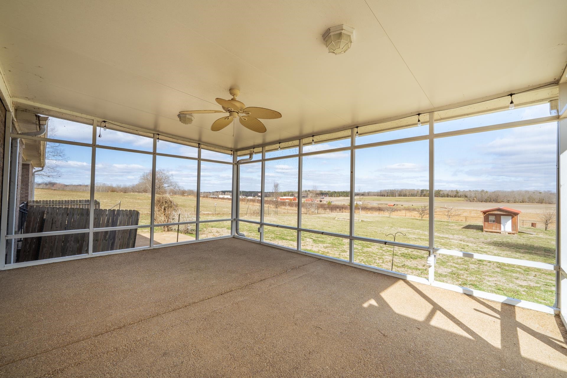 185 Leath Lane Finger TN 38334