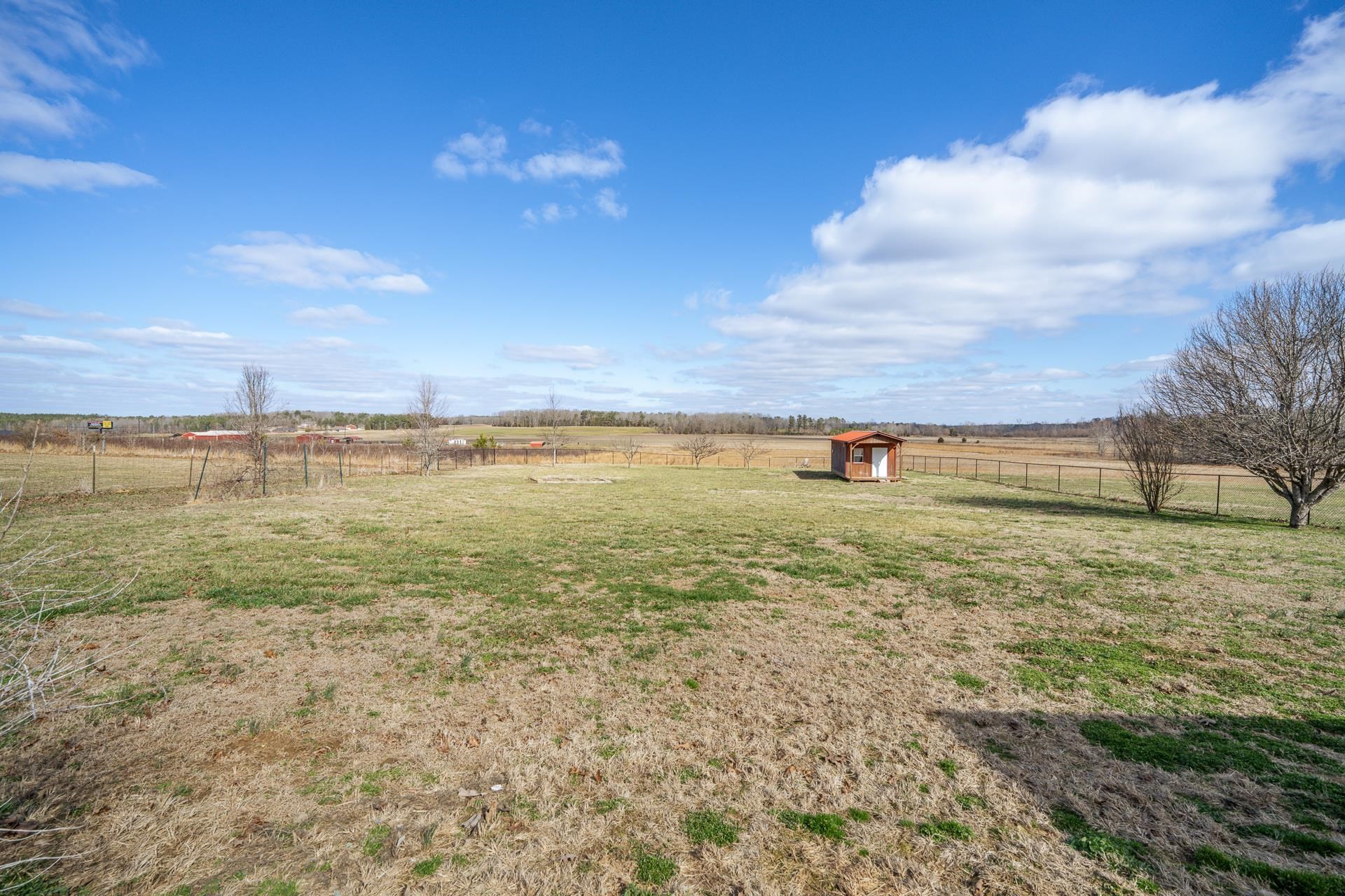 185 Leath Lane Finger TN 38334