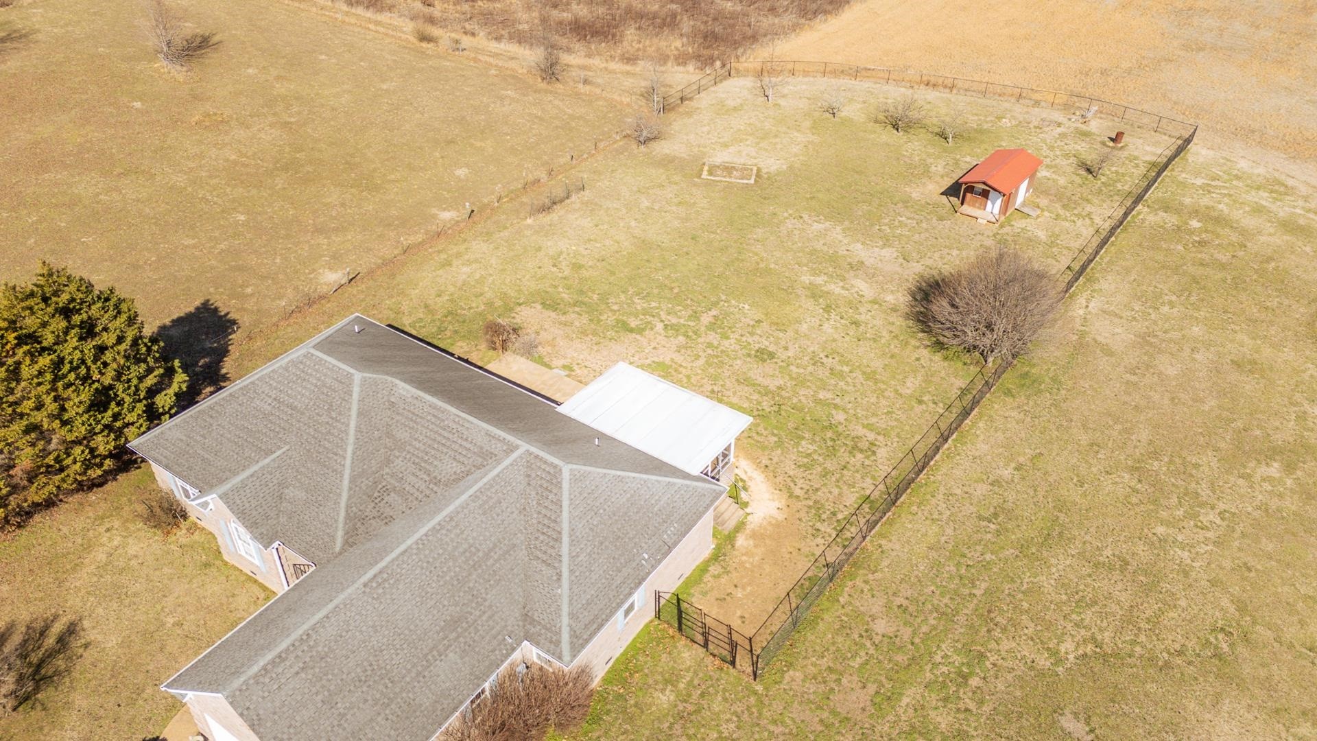185 Leath Lane Finger TN 38334
