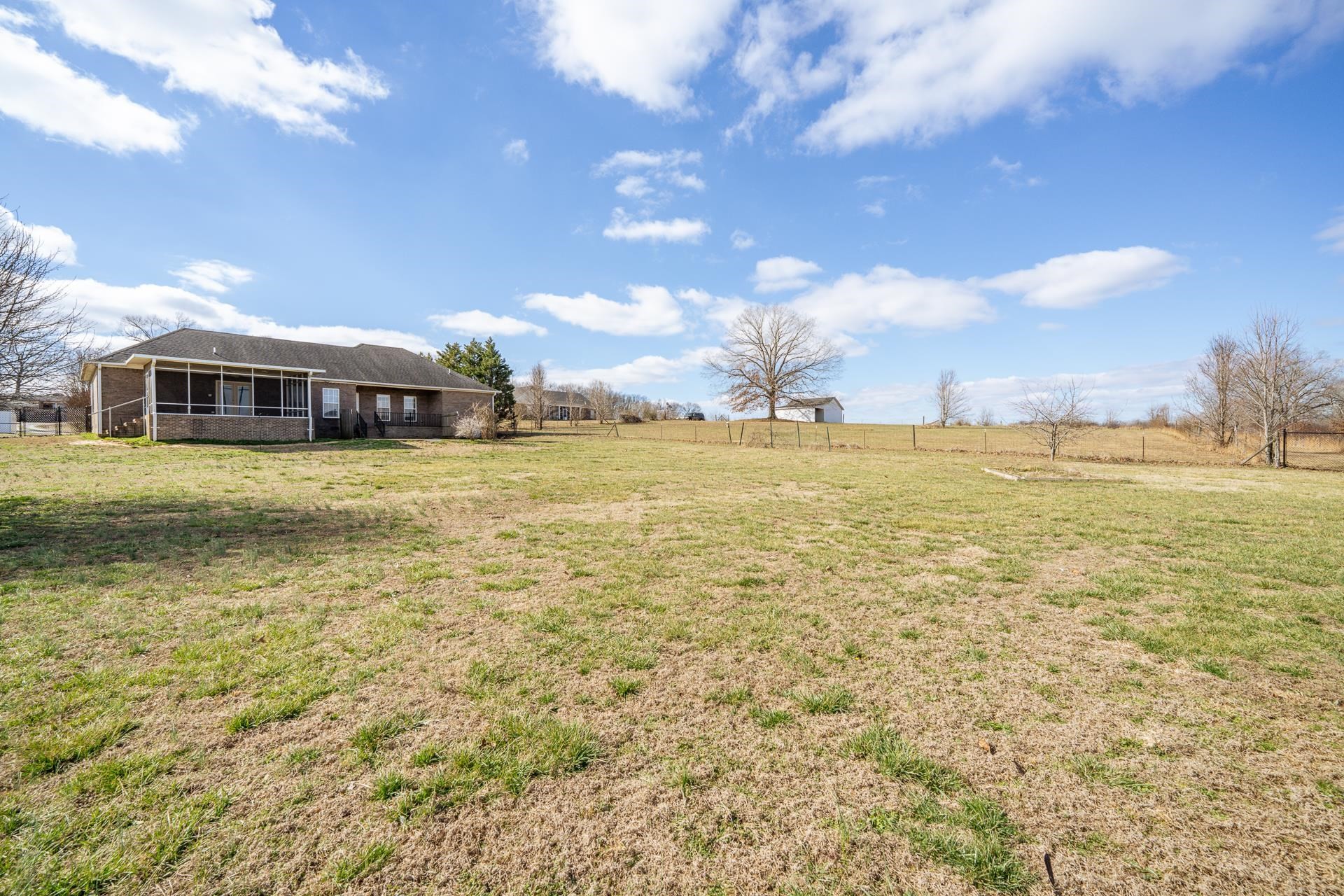 185 Leath Lane Finger TN 38334