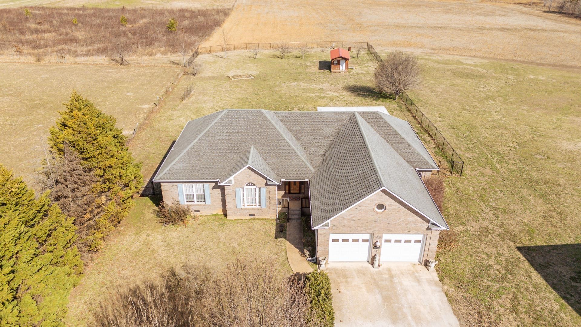 185 Leath Lane Finger TN 38334