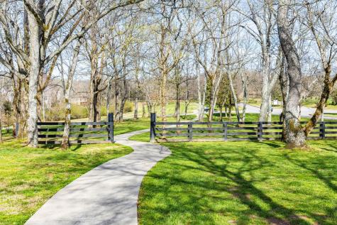 4805 Woodrow Place Arrington TN 37014