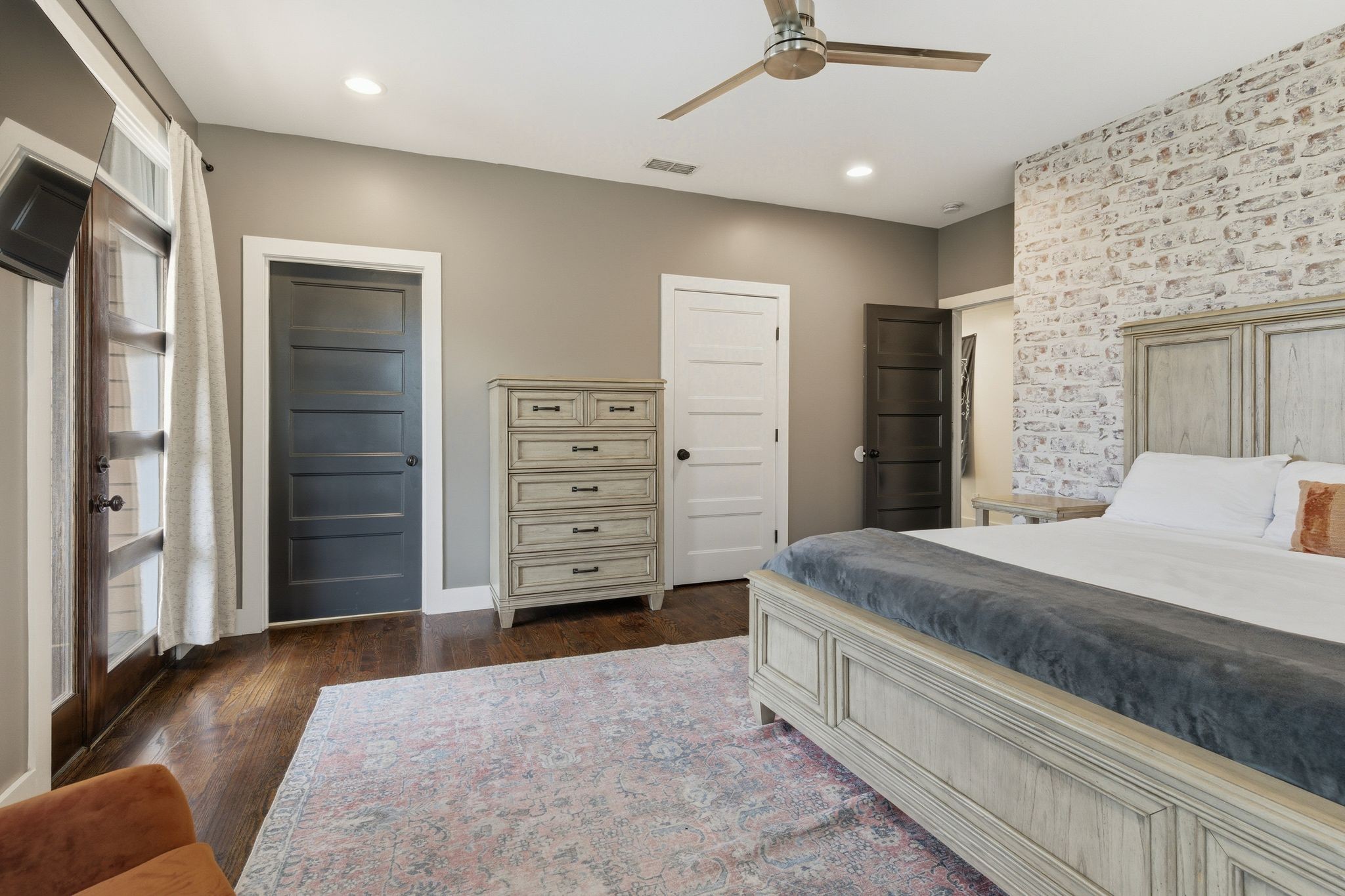 1083 Whites Creek Pike Nashville TN 37207