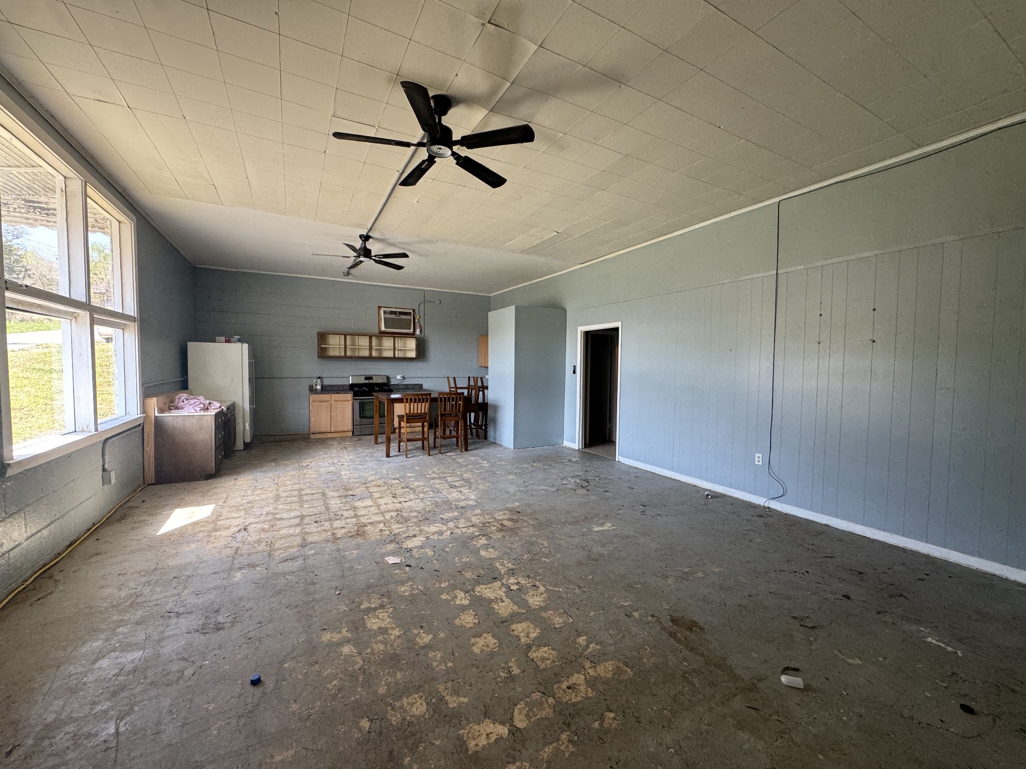 701 N Murray Street Gainesboro TN 38562