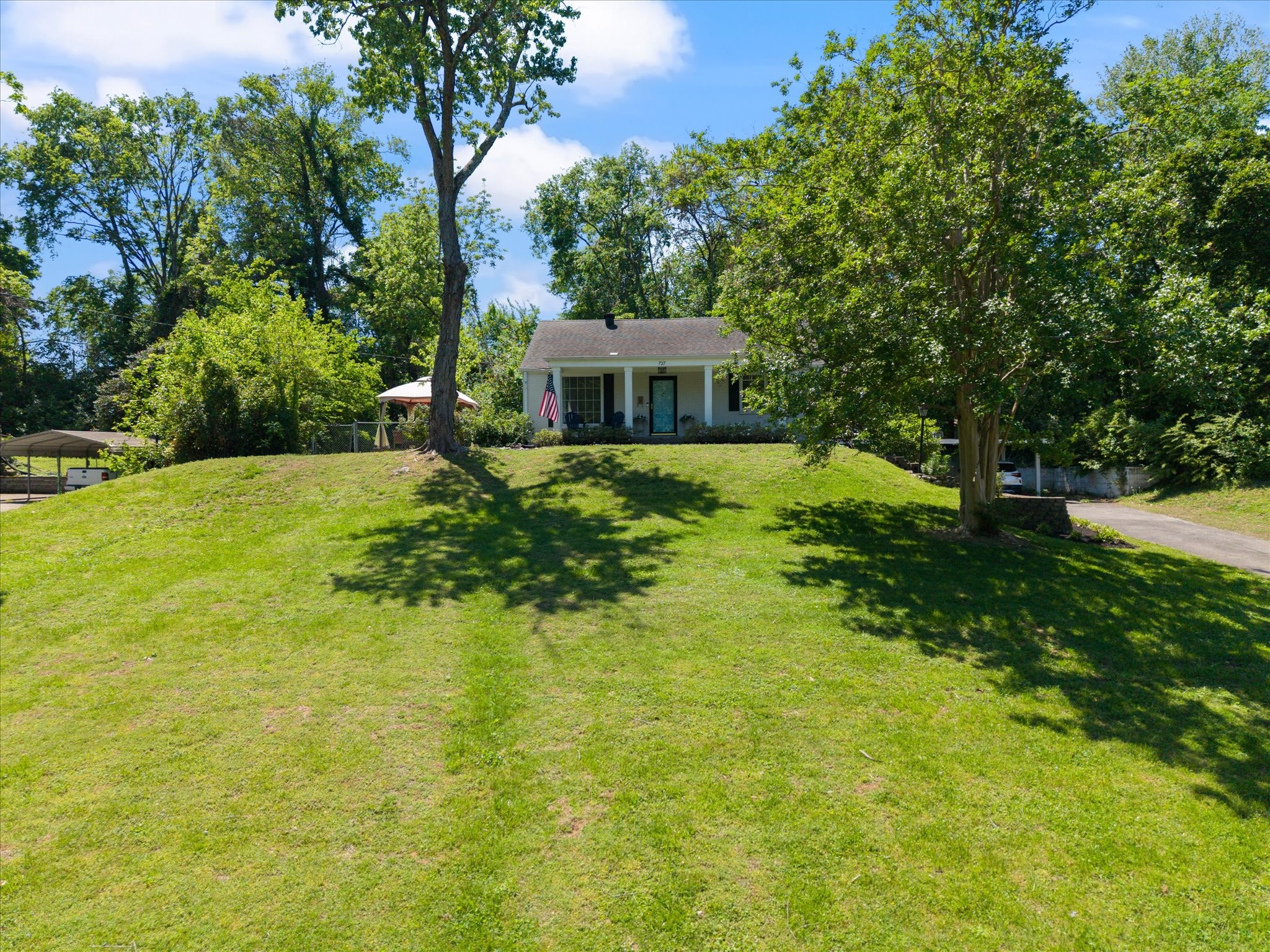 727 Woodmere Drive Nashville TN 37217
