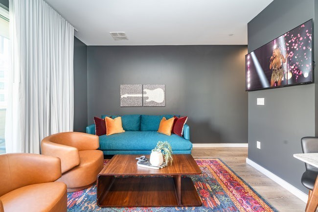 50 Music Sq, W Nashville TN 37203