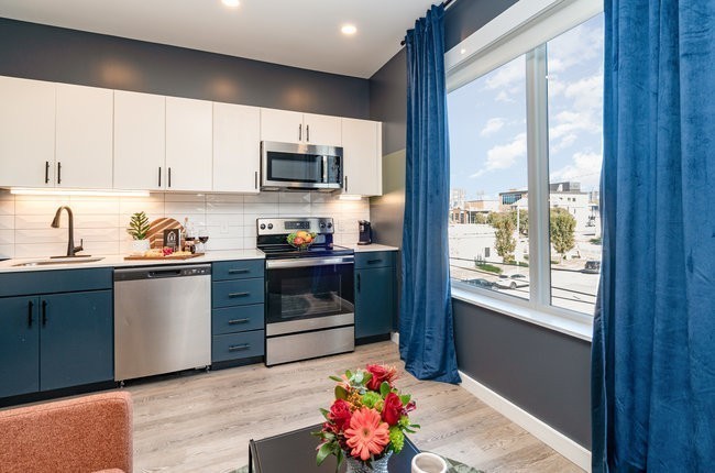 50 Music Sq, W Nashville TN 37203