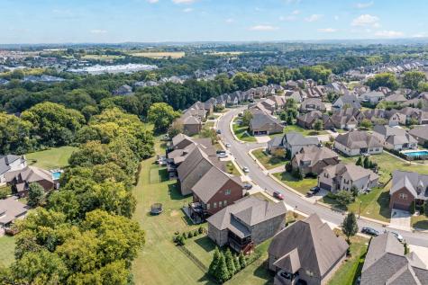 7011 Salmon Run Spring Hill TN 37174
