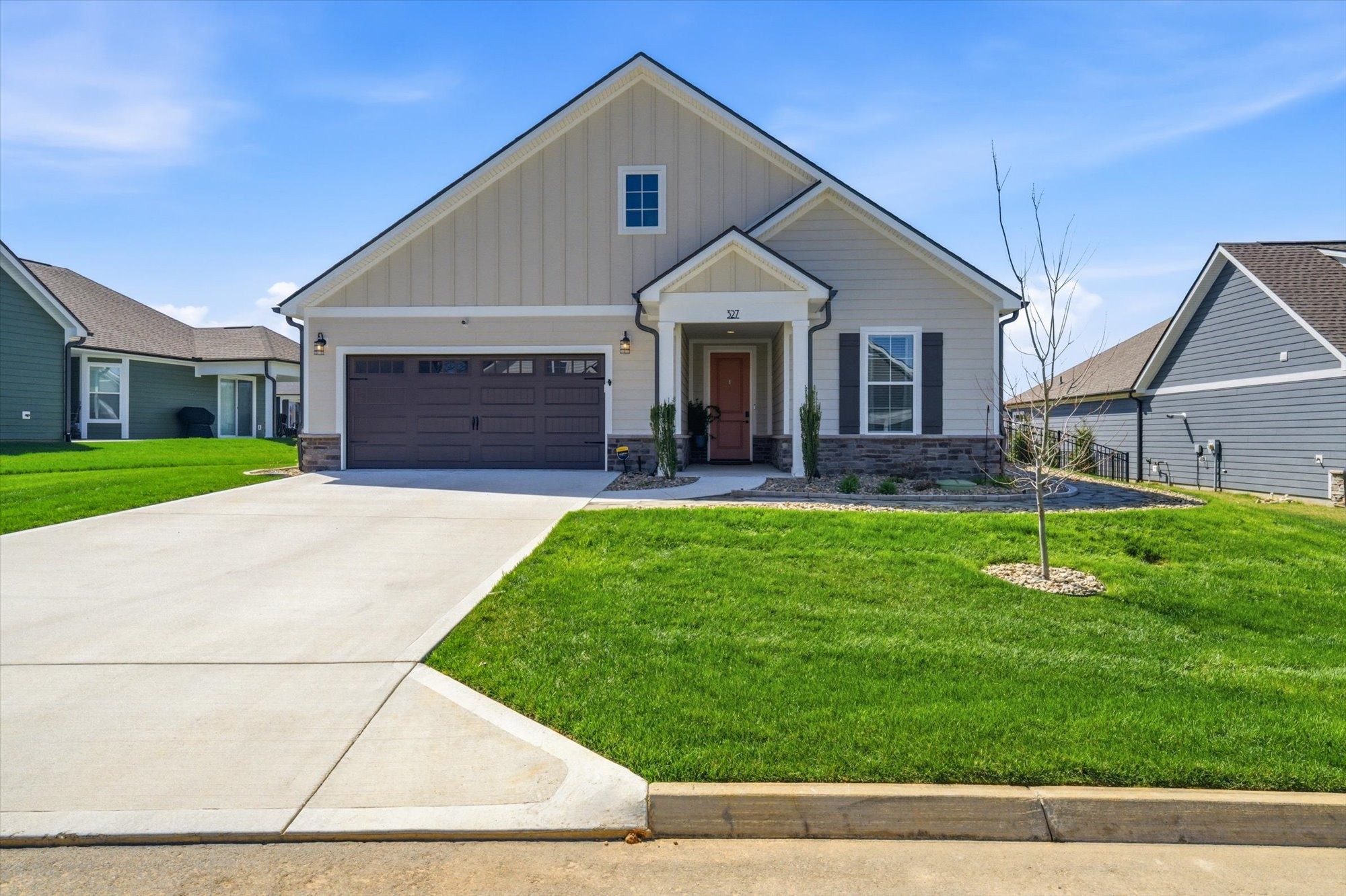327 Trillium Trail Lenoir City TN 37771