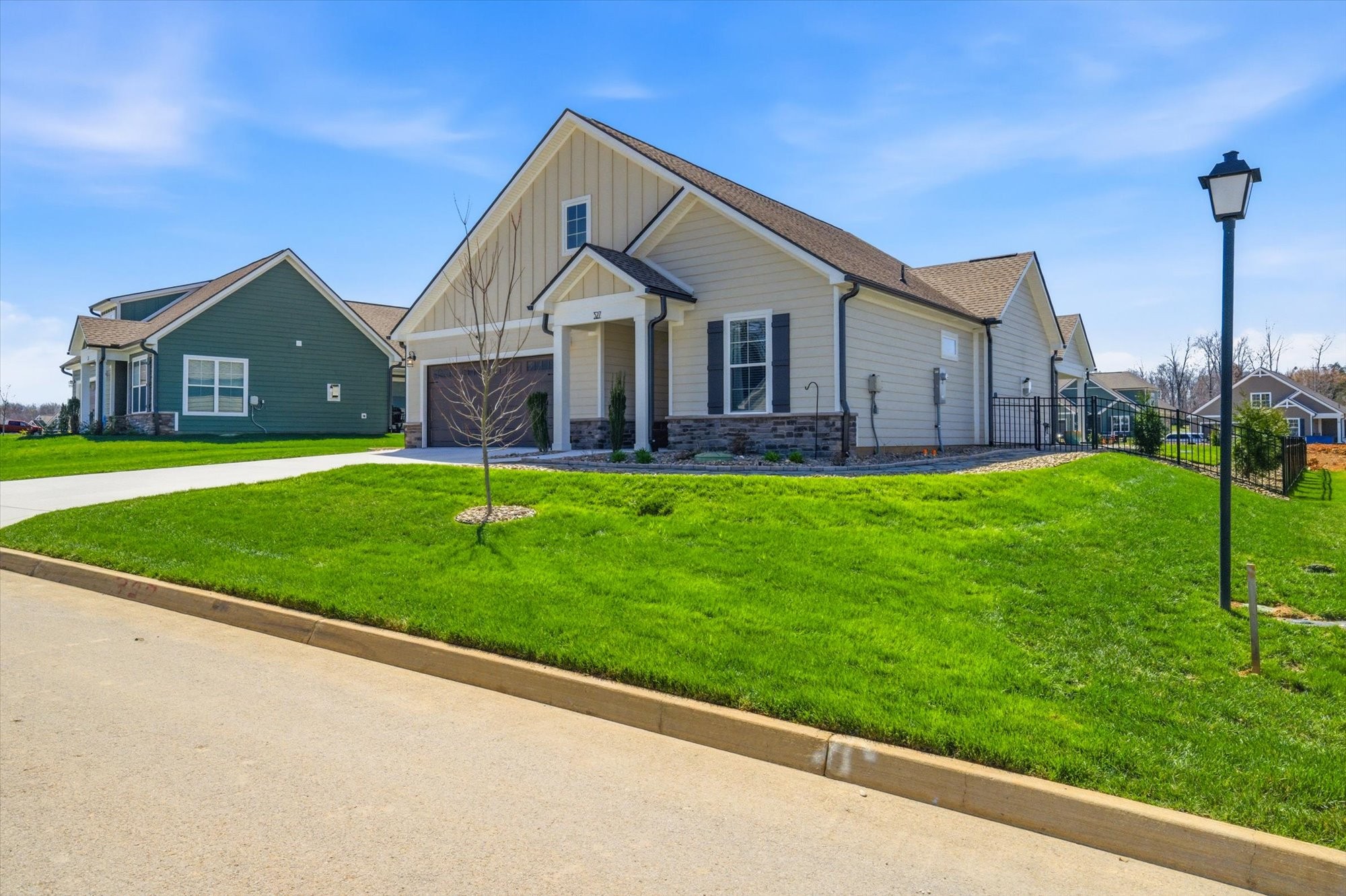 327 Trillium Trail Lenoir City TN 37771