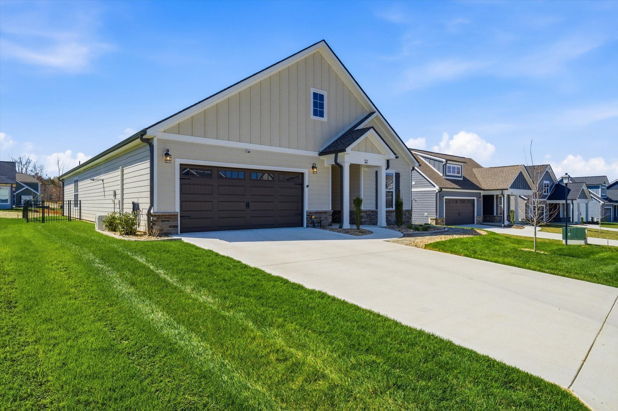 327 Trillium Trail Lenoir City TN 37771