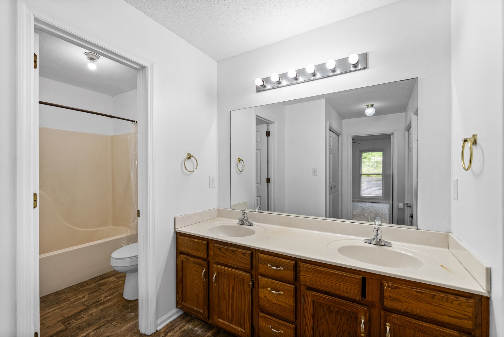 264 Cheshire Road Clarksville TN 37043