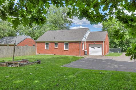 208 Walnut Hill Drive Nashville TN 37214