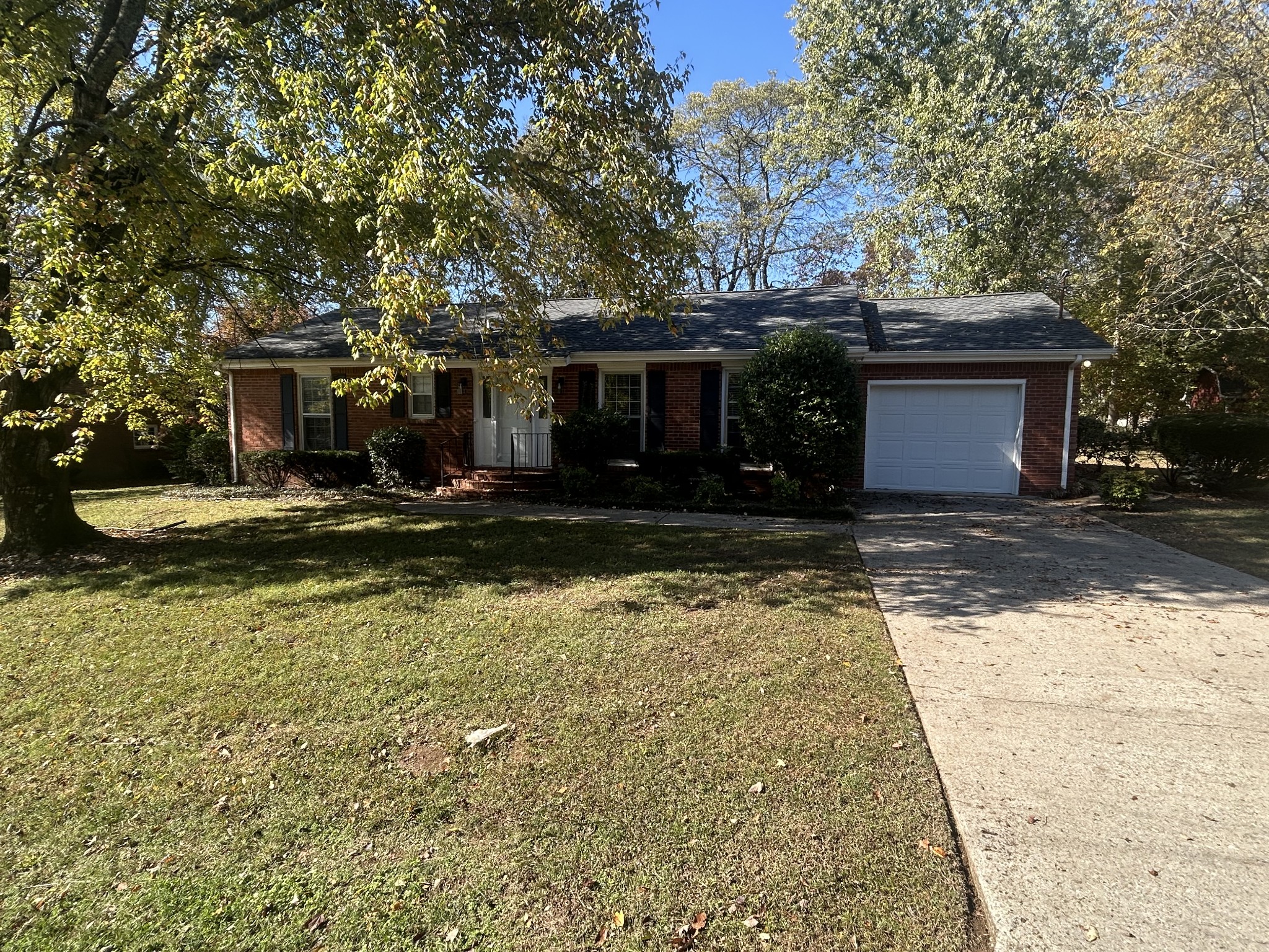 15 Wesley Drive Hermitage TN 37076
