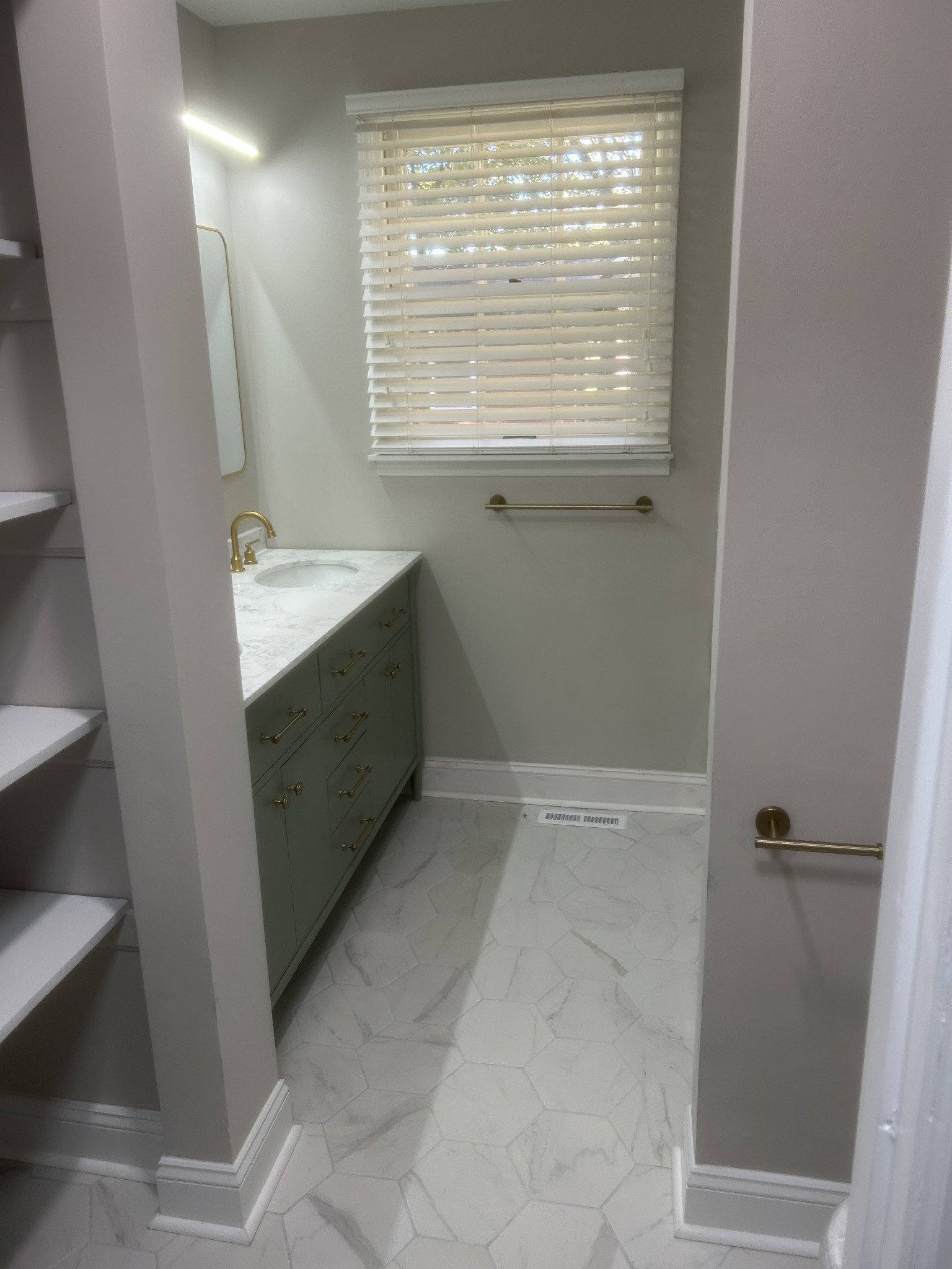 15 Wesley Drive Hermitage TN 37076