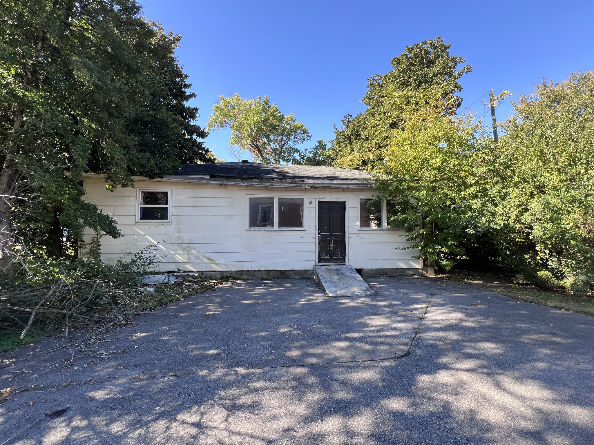 1406 W Main Street Franklin TN 37064