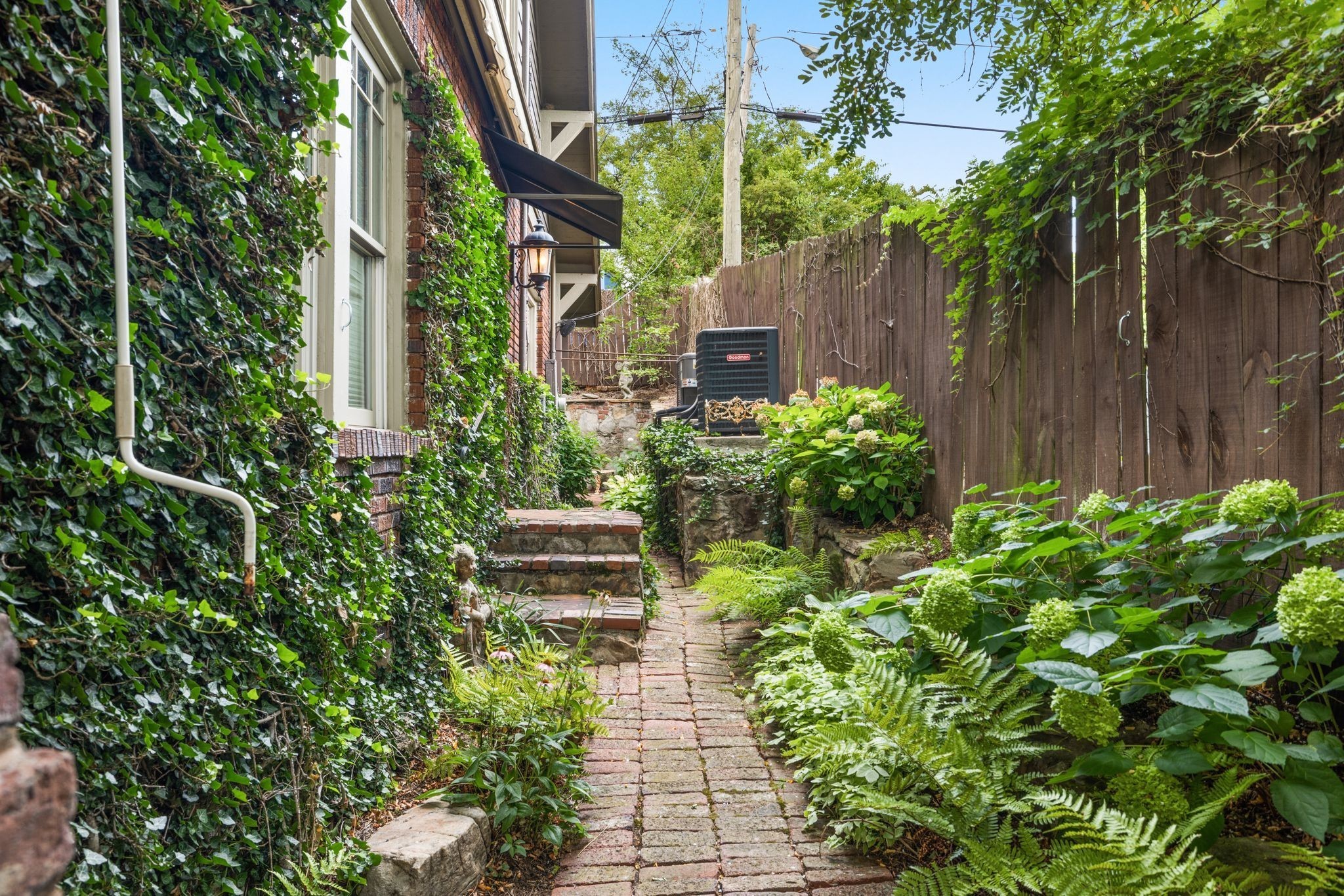 707 Inverness Avenue Nashville TN 37204