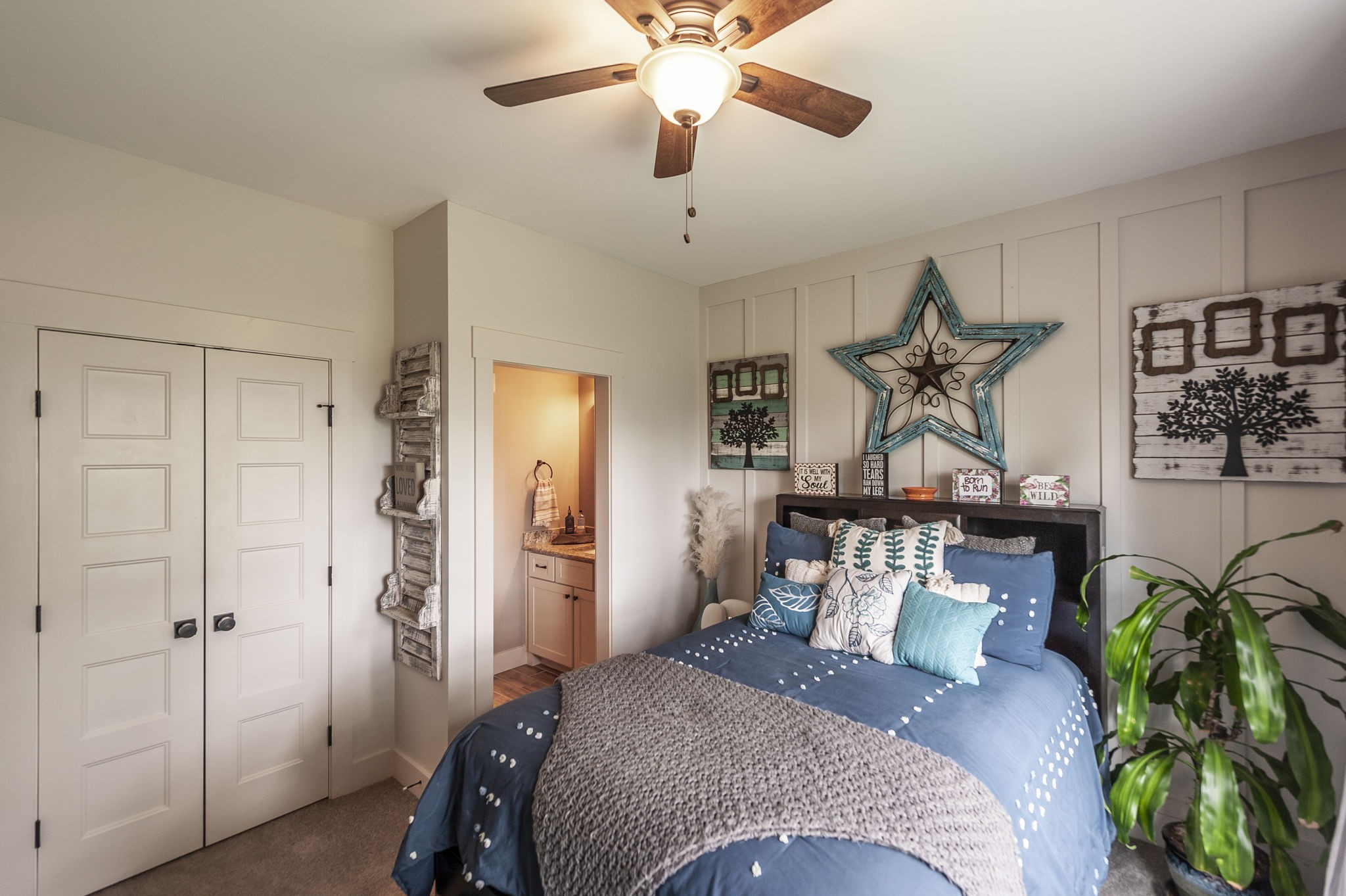 715B N Russell Street Portland TN 37148