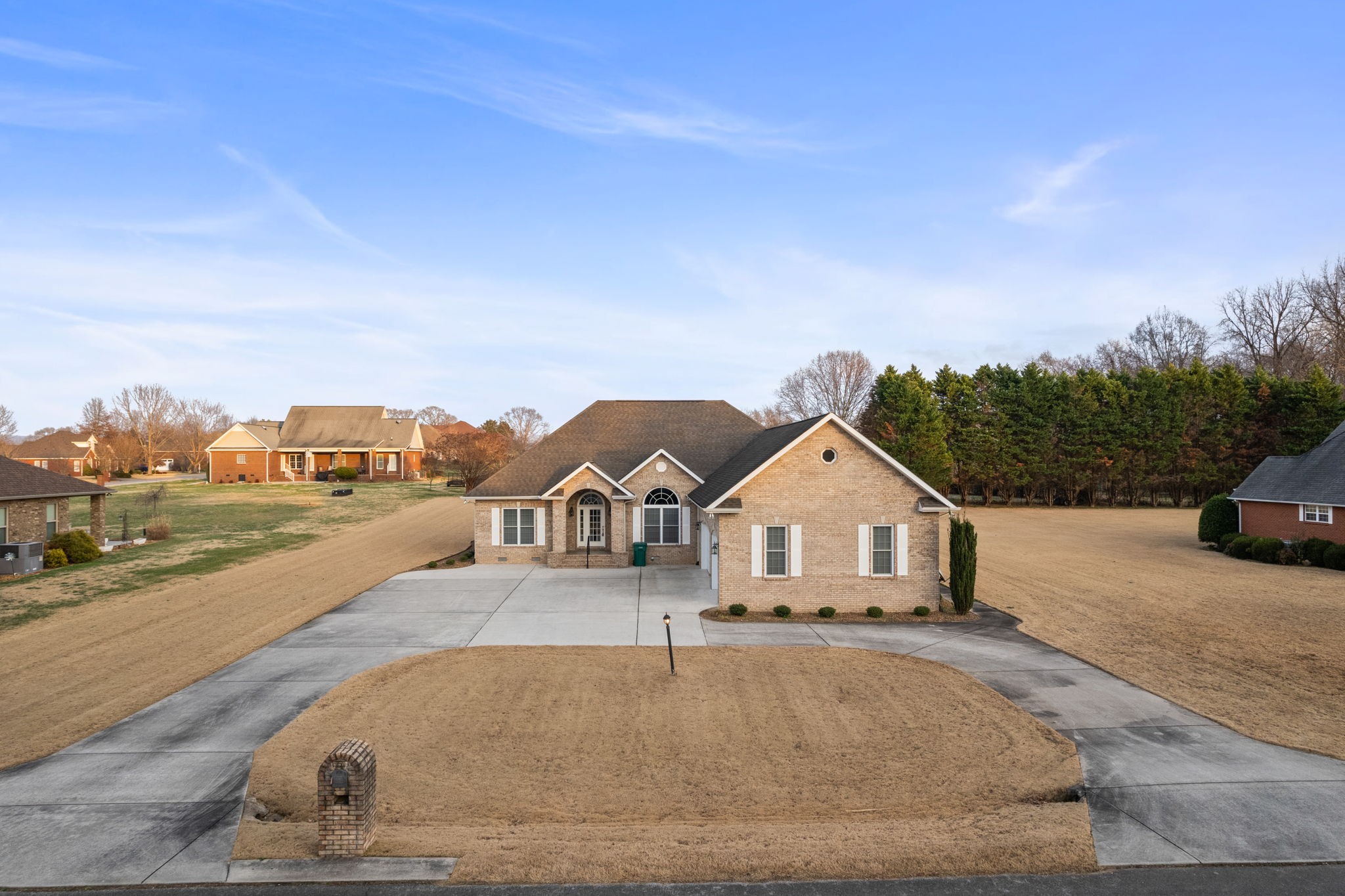 657 Pickney Road Winchester TN 37398
