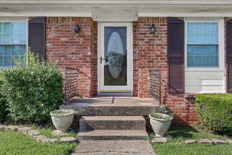 323 Lockert Place Clarksville TN 37043