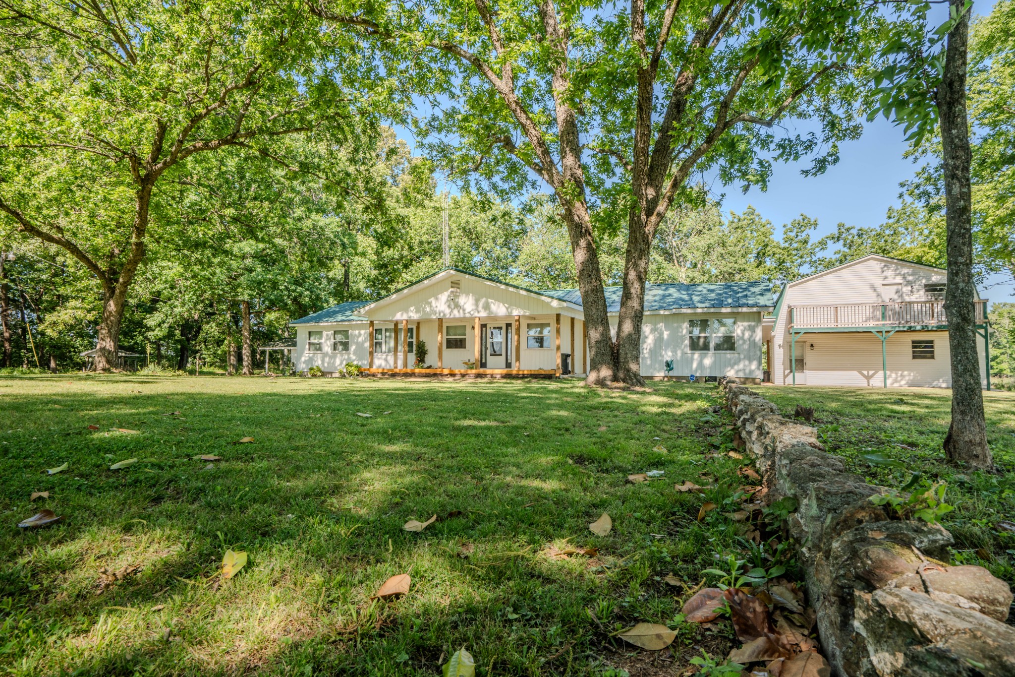 5780 Berry Road Cypress Inn TN 38452
