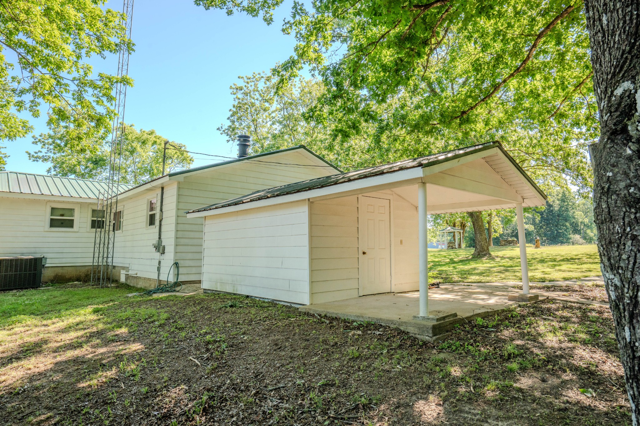 5780 Berry Road Cypress Inn TN 38452
