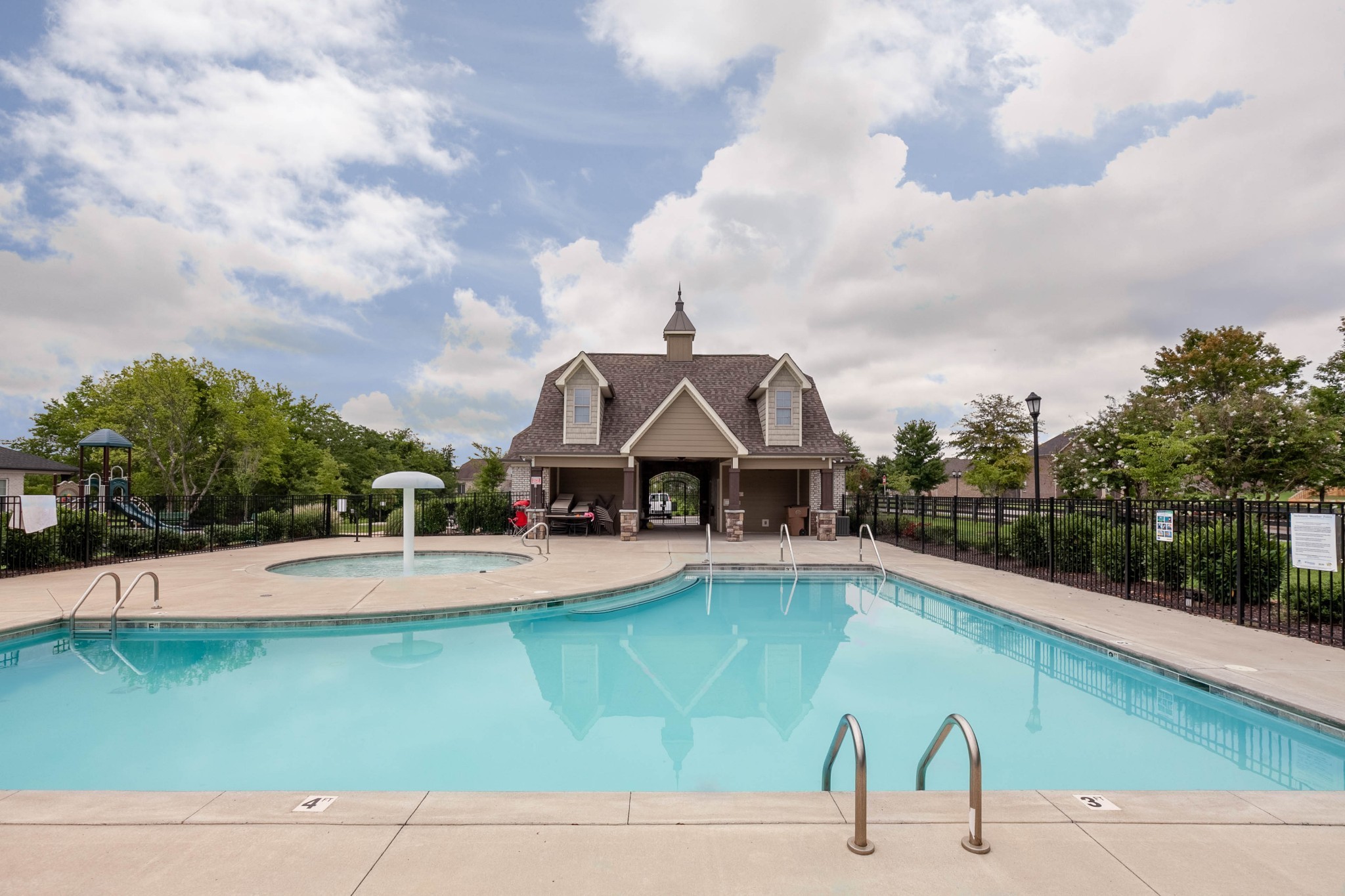 117 England Place Hendersonville TN 37075