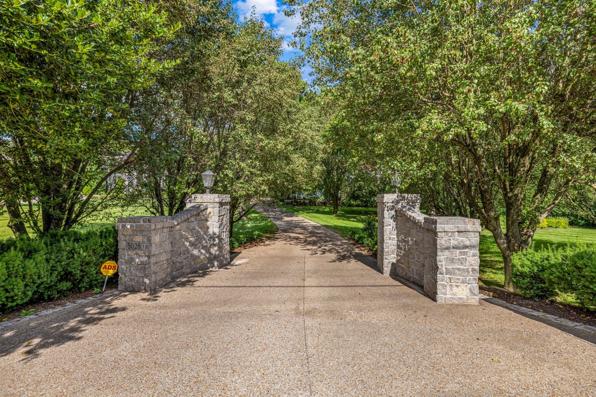 5028 Franklin Pike Nashville TN 37220