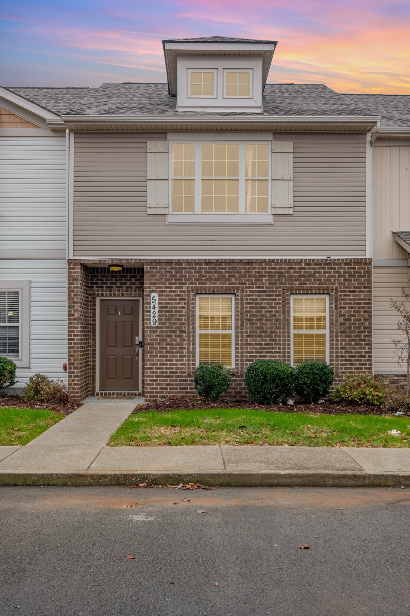 5429 Perlou Lane Murfreesboro TN 37128