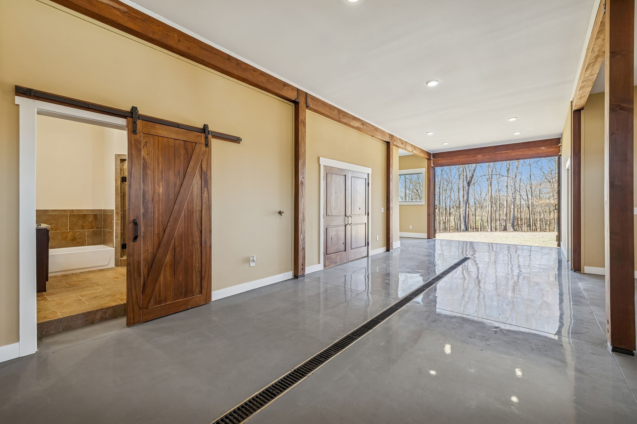 1224 Hangar Road Springfield TN 37172