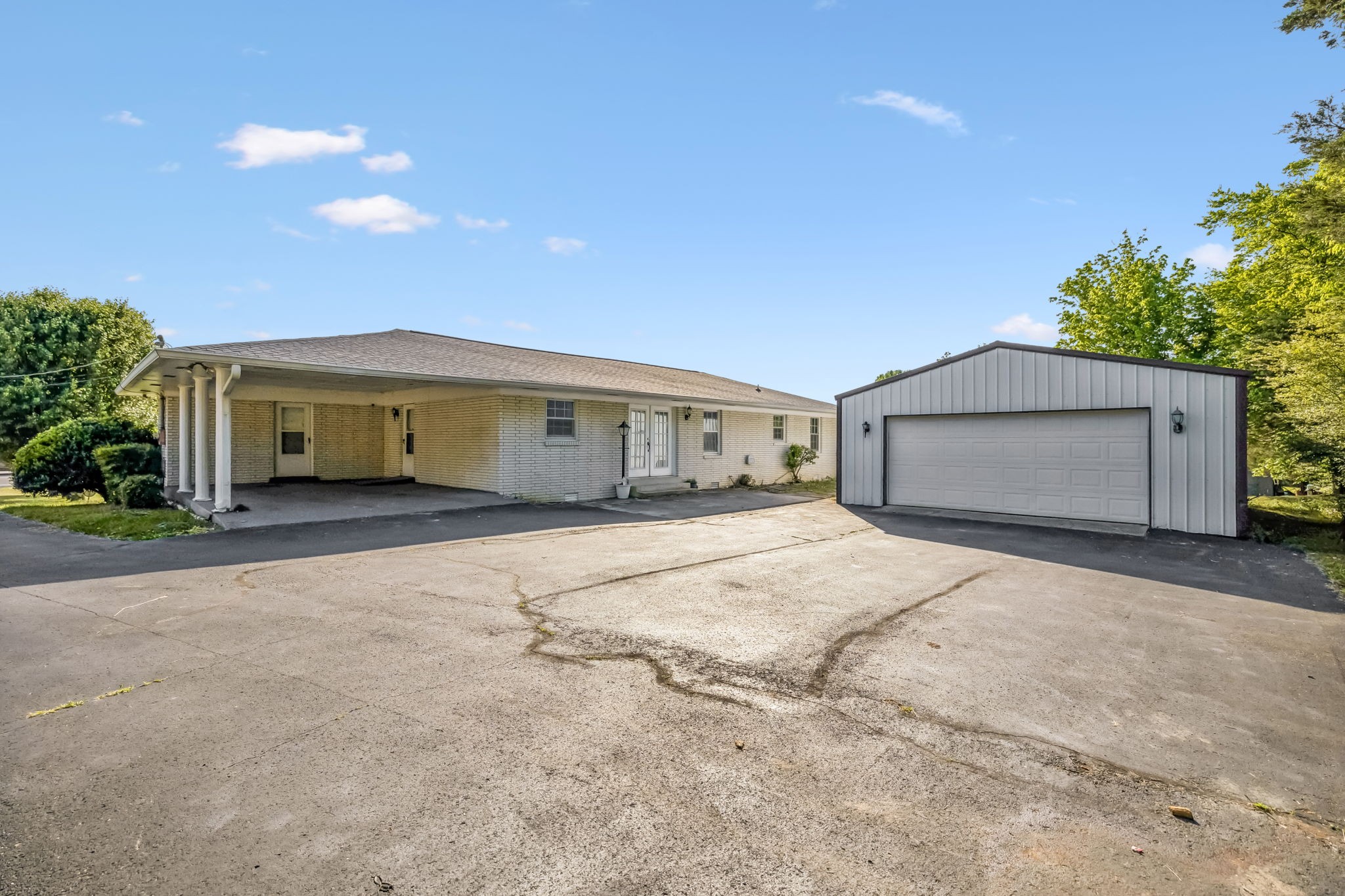 212 Dixon Springs Highway Carthage TN 37030